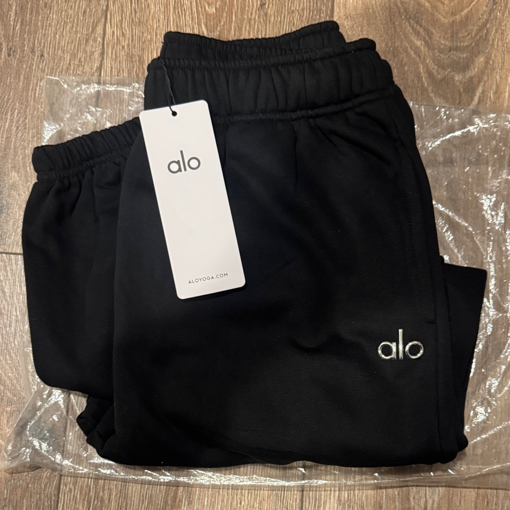 ALO Yoga Black Accolade Sweatpants Bottoms